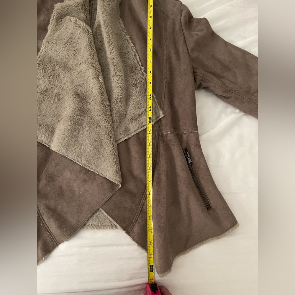 Lovestitch Jacket - Picture 5 of 7